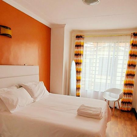 Pleasant Nest Homestay Near Jkia Airport And Sgr Station Nairobi Exteriör bild