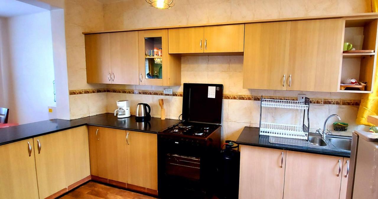 Pleasant Nest Homestay Near Jkia Airport And Sgr Station Nairobi Exteriör bild